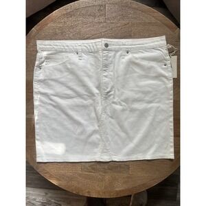 Universal Thread Soft  Cotton Denim Skirt. Size 18